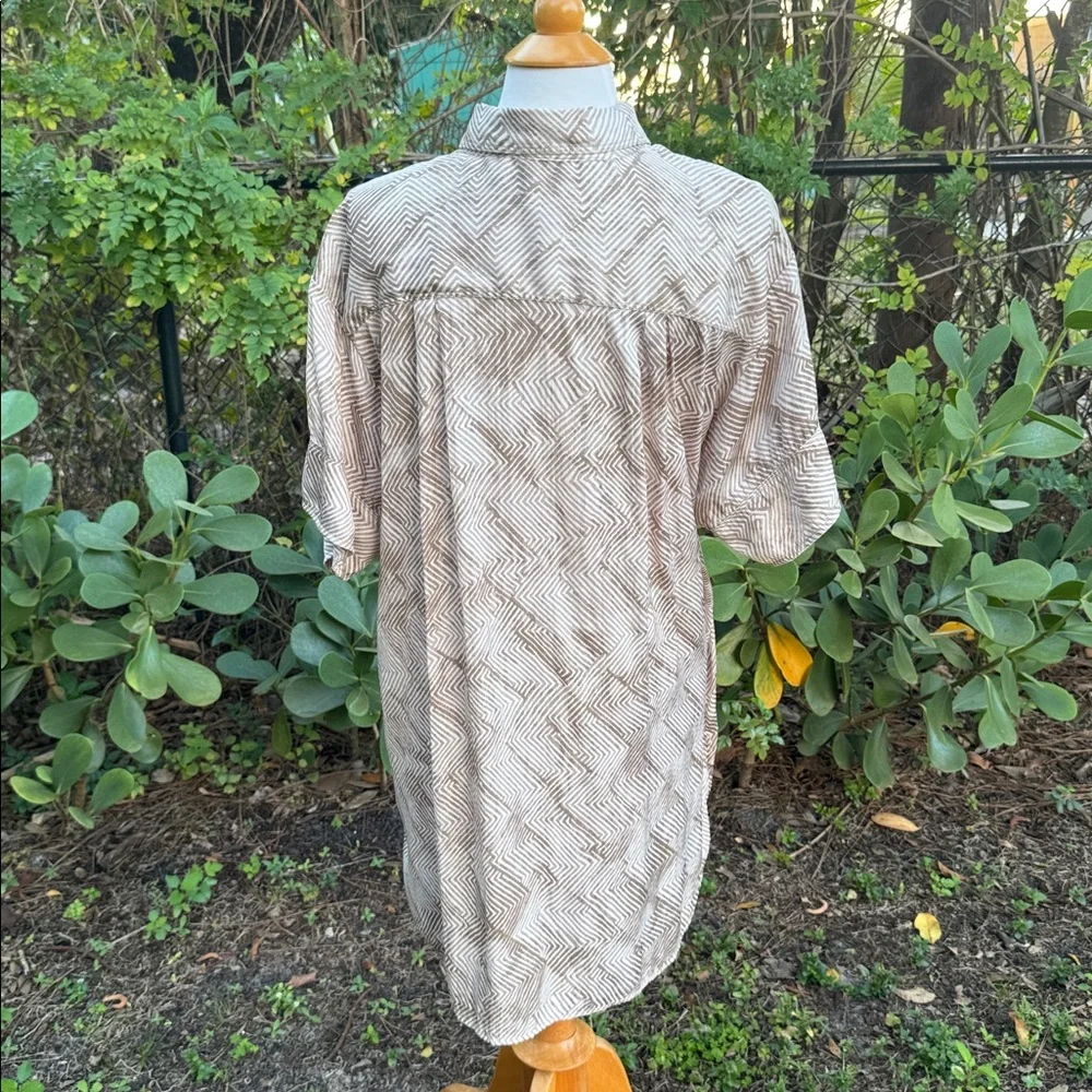 Pilcro short sleeve silky surf shirt dress, size Large - Picture 9 of 12